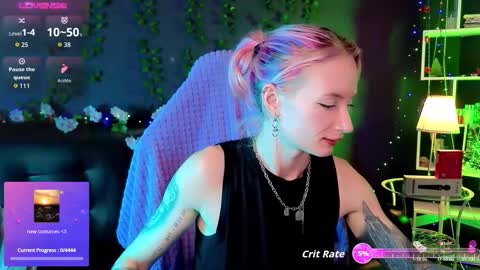 Snapshot of _helencarter chatting on 09.26.25 Helen Carter 3 Next stream 2330 MSC online show from 09.26.25