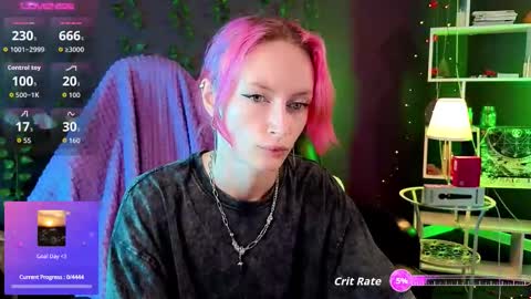 Snapshot of _helencarter chatting on 10.11.25 Helen Carter 3 Next stream 2330 MSC online show from 10.11.25