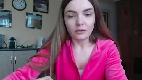 Snapshot of _hidden_frommymoom_ chatting on 02.22.25 Criss4u online show from 02.22.25