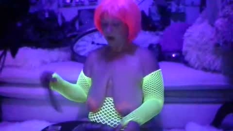 Snapshot of _hitgirly_ chatting on 03.04.26 _hitgirly_ online show from 03.04.26