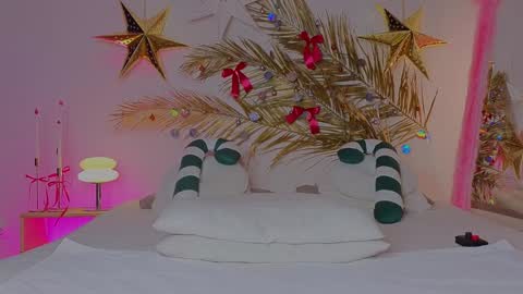 Holly online show from 01.12.25