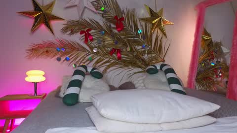 Holly online show from 01.21.25