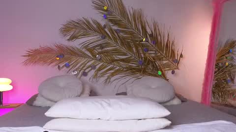 Holly online show from 01.30.25