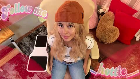 _hottie__ online show from 01.28.25