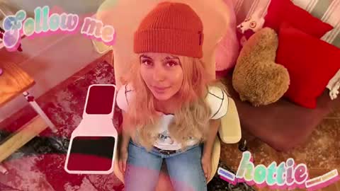 _hottie__ online show from 02.15.25