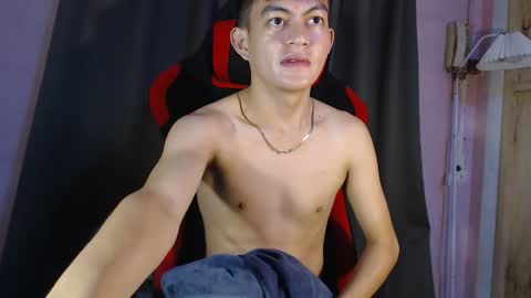 Snapshot of _hungry_cock_ chatting on 03.21.26 AUSTINE online show from 03.21.26