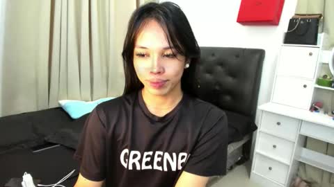 yanie online show from 02.10.26