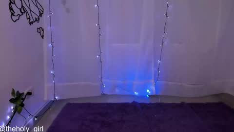 Call Me Isa online show from 02.05.25