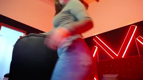 Isa online show from 12.15.25