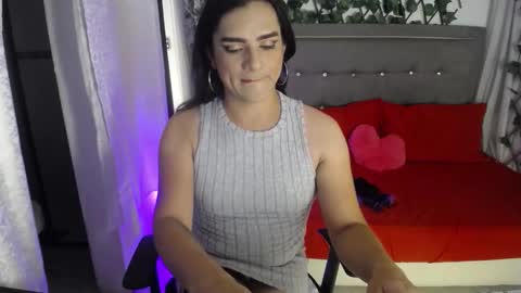 Snapshot of _ivone_golosa chatting on 02.13.26 Ivone online show from 02.13.26