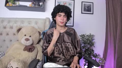 Snapshot of _jaay77 chatting on 12.12.24 Jay online show from 12.12.24