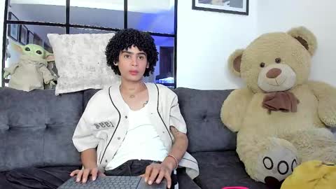 Snapshot of _jaay77 chatting on 01.16.25 Jay online show from 01.16.25