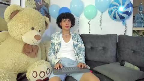 Snapshot of _jaay77 chatting on 03.09.25 Jay online show from 03.09.25