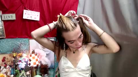 Snapshot of _jejebel chatting on 10.05.25  Maria  online show from 10.05.25