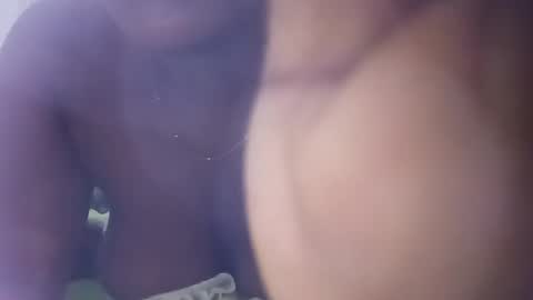 Snapshot of _jhoa chatting on 01.08.25 _jhoa online show from 01.08.25