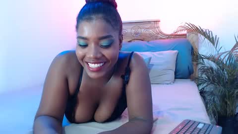 Snapshot of _jhoa chatting on 02.08.25 _jhoa online show from 02.08.25