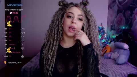 _just_a_queen_3 online show from 01.22.25