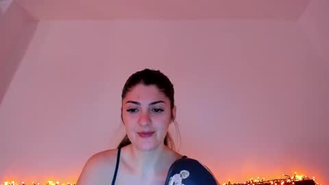 Snapshot of _just_a_simple_girl chatting on 02.21.25 _just_a_simple_girl online show from 02.21.25