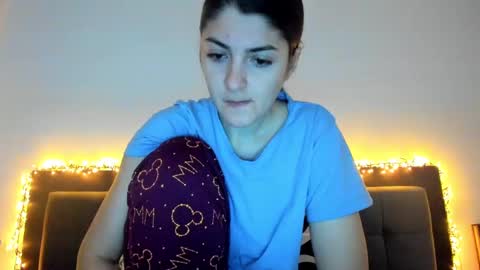 Snapshot of _just_a_simple_girl chatting on 02.26.25 _just_a_simple_girl online show from 02.26.25