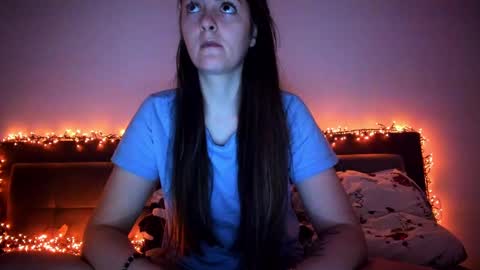 Snapshot of _just_a_simple_girl chatting on 02.26.25 _just_a_simple_girl online show from 02.26.25