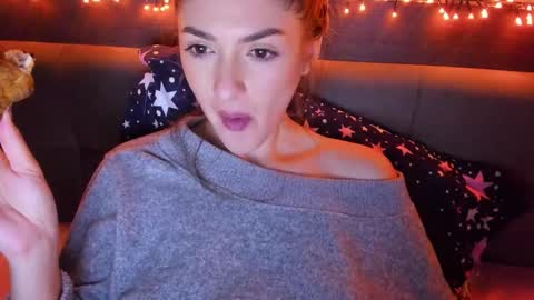 Snapshot of _just_a_simple_girl chatting on 10.24.25 _just_a_simple_girl online show from 10.24.25