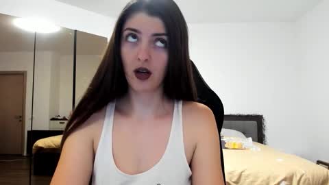 Snapshot of _just_a_simple_girl chatting on 11.06.25 _just_a_simple_girl online show from 11.06.25