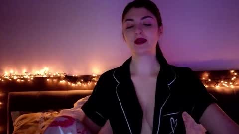 Snapshot of _just_a_simple_girl chatting on 02.05.26 _just_a_simple_girl online show from 02.05.26