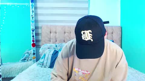 mod online show from 03.08.26