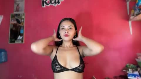 Snapshot of _justrea chatting on 06.19.26 call me rea online show from 06.19.26