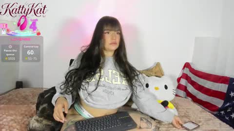 Snapshot of _kattykat chatting on 08.04.26 _kattykat online show from 08.04.26