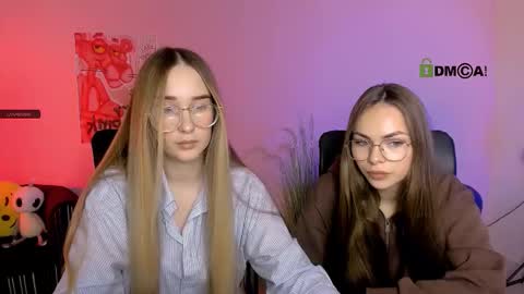 _kellykitten_ online show from 12.04.25