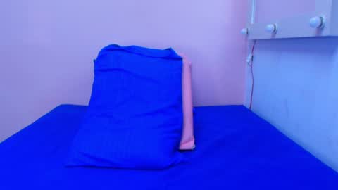 Kendall online show from 09.10.25