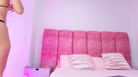 Kendall online show from 11.24.25