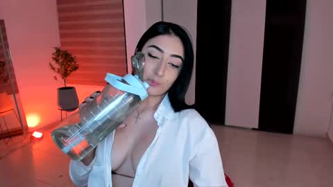 Kendra online show from 11.23.25