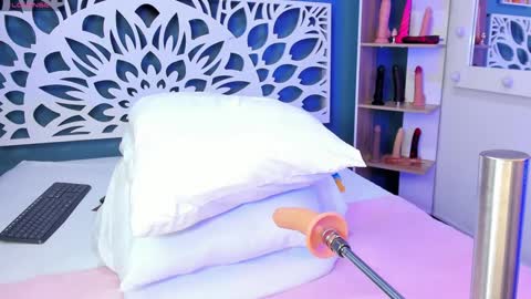 Snapshot of _kheissy_ chatting on 01.27.25 _kheissy_ online show from 01.27.25