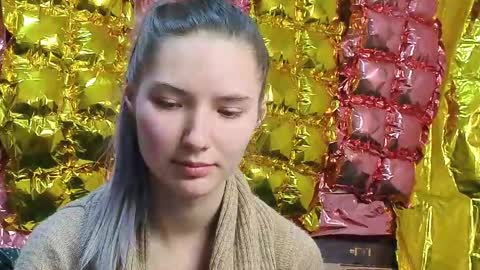 _kikiclark_ online show from 04.15.26