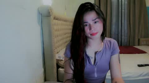 Snapshot of _kittieluxe chatting on 06.18.26 _kittieluxe online show from 06.18.26