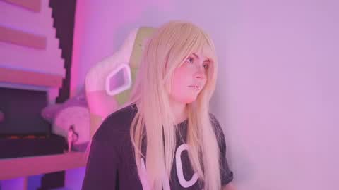 kitty online show from 02.04.25