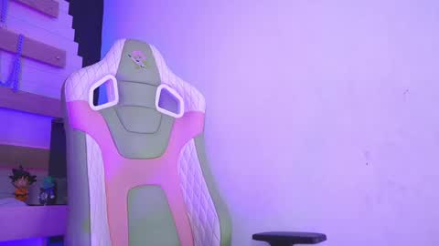 kitty online show from 02.04.25