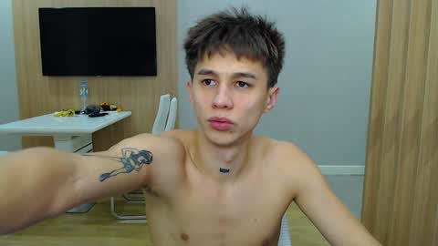 Snapshot of _kurt chatting on 12.14.24 Kurt online show from 12.14.24