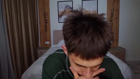 Snapshot of _kurt chatting on 02.15.25 Kurt online show from 02.15.25