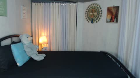 Kylie online show from 03.08.25