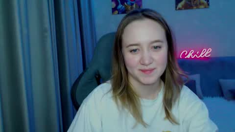 Snapshot of _lalune_ chatting on 02.16.25 _lalune_ online show from 02.16.25