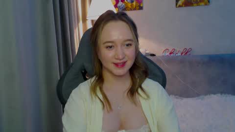 Snapshot of _lalune_ chatting on 02.22.25 _lalune_ online show from 02.22.25
