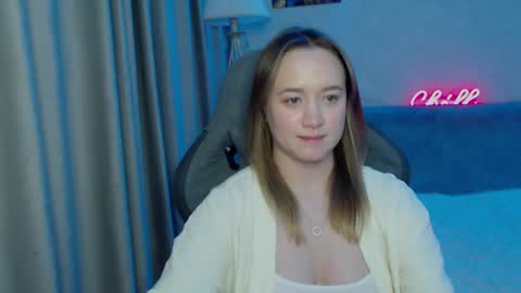 Snapshot of _lalune_ chatting on 02.25.25 _lalune_ online show from 02.25.25