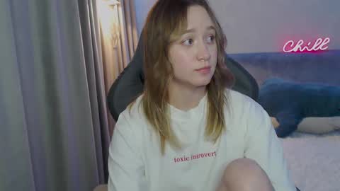 Snapshot of _lalune_ chatting on 02.26.25 _lalune_ online show from 02.26.25