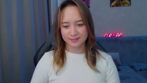 Snapshot of _lalune_ chatting on 03.02.25 _lalune_ online show from 03.02.25