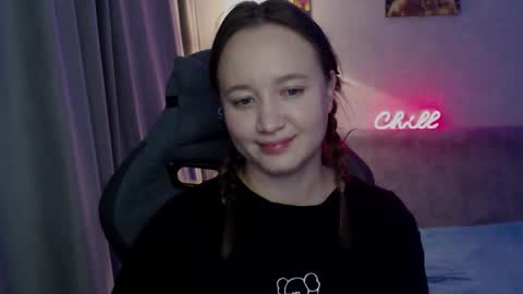 Snapshot of _lalune_ chatting on 10.14.25 _lalune_ online show from 10.14.25