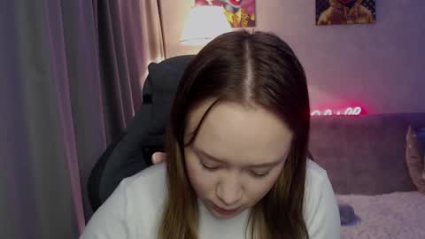 Snapshot of _lalune_ chatting on 10.17.25 _lalune_ online show from 10.17.25