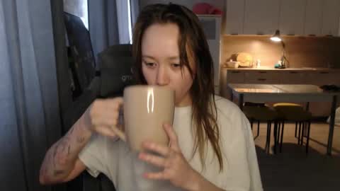 _lalune_ online show from 03.23.26